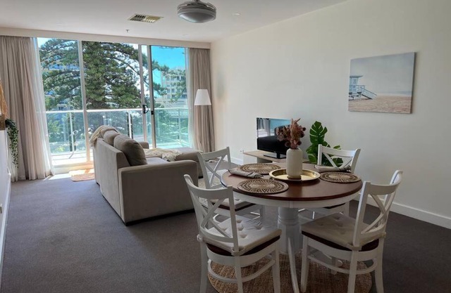 2 bed apartment with ocean view