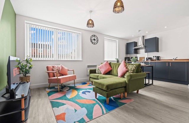 2 Bed Apartment | Central Bradford | Free Parking