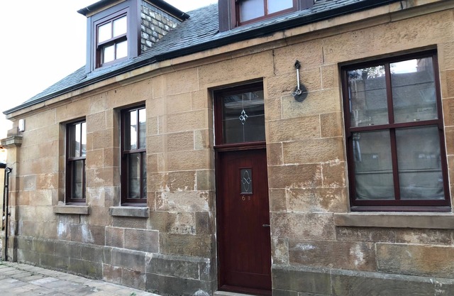 Cozy Cottage Retreat in Glasgow