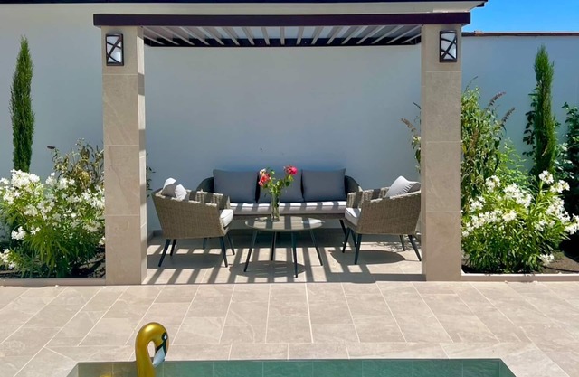 2 Bed Courtyard Villa with pool nr to Sunny Beach