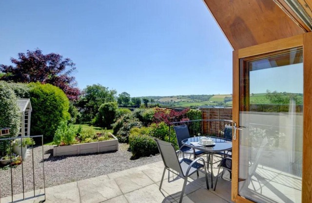 2 bed garden cottage nestled on the edge of Exmoor