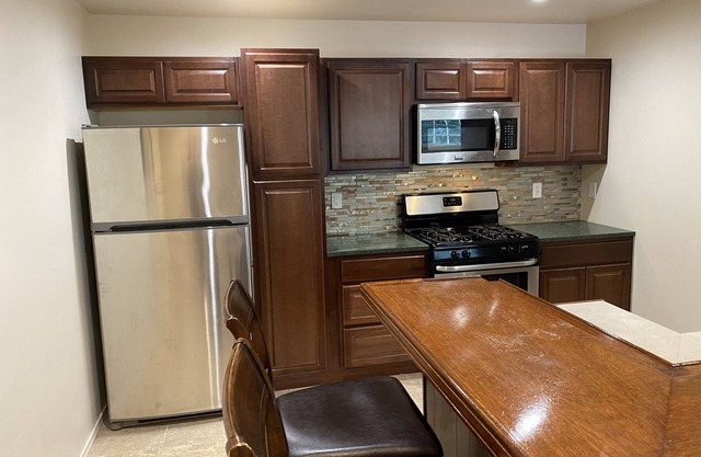2 Bed House with Private Yard in Arroyo Grande
