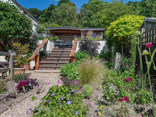 2 Bed in Blandford Forum 95140