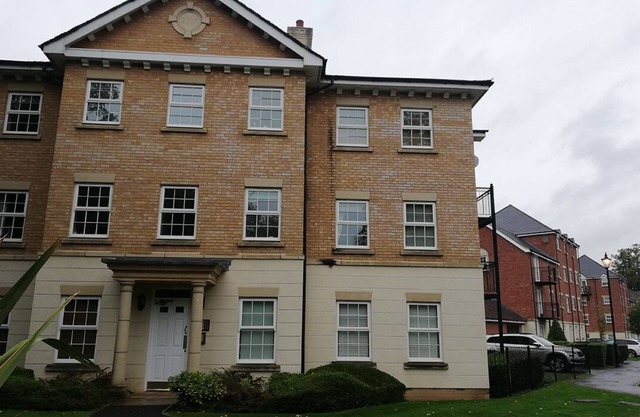 Brand New 2 Bed in one of Newbury's oldest buildings (19SC)
