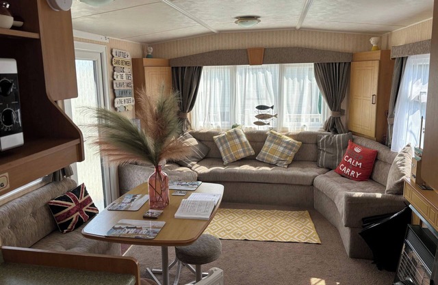 6 Berth Caravan-Ingoldmells-Pet Friendly