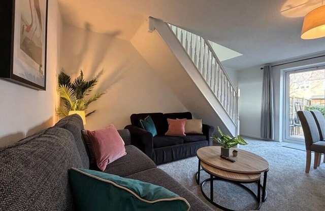 Two Bedroom Shrewsbury Home, Hospital round the Corner!