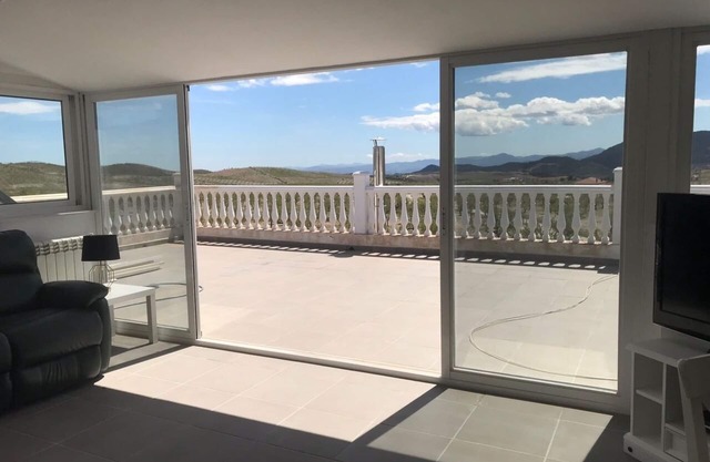 Vista Almendra Captivating 2-Bed Apartment in Oria