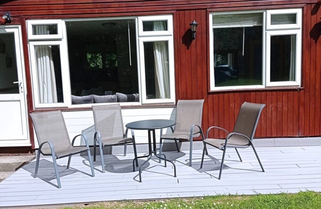2 BED Sleeps 4 - NEAR BUDE
