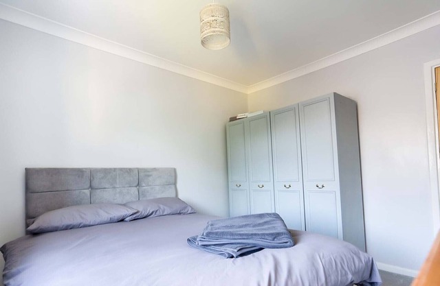 2 Bed - Sleeps 6 - Caravan Thorpe Park - Cleethorpes