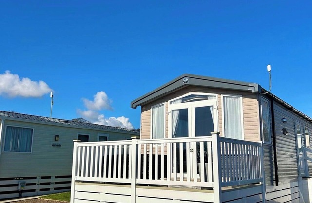 2 Bed-Sleeps 6-Patio-Parking-Pet Friendly