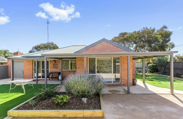 2 Bedroom - Walk To the Beach - Pet Friendly - Ocean Grove
