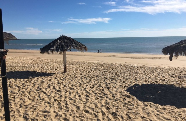 2 chambres, 1 salle de bain à un pâté de maisons de la meilleure plage et à quelques pas du Malecon.