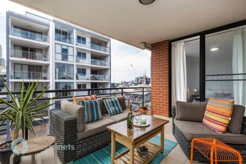 2 Bedroom 2 Bathroom Apt with Balcony and Parking
