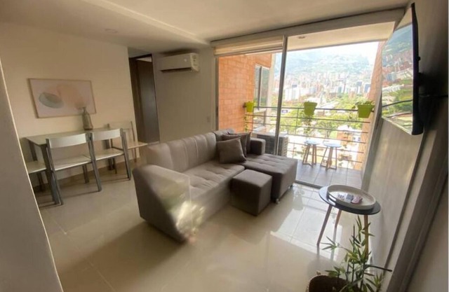 2 Bedroom/2 Full Bath Condo w/Air Conditioning & Covered Parking in Medellin