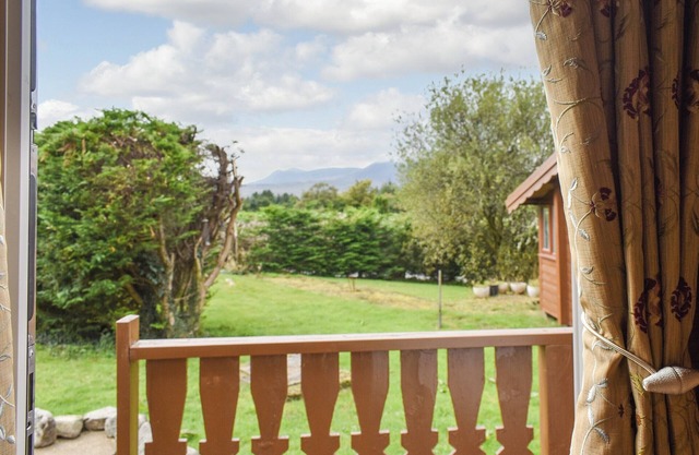 A traditional homely log cabin, situated right in the heart of the Snowdonia National Park.