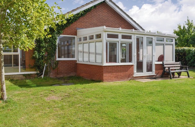 2 bedroom accommodation in Thorpe St Peter