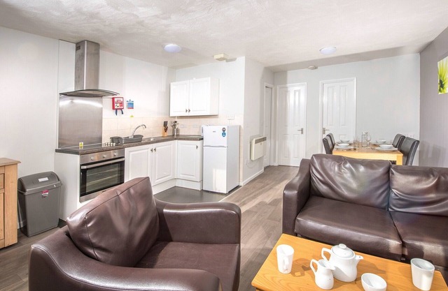 2 bedroom accommodation in Burnham-on-Sea