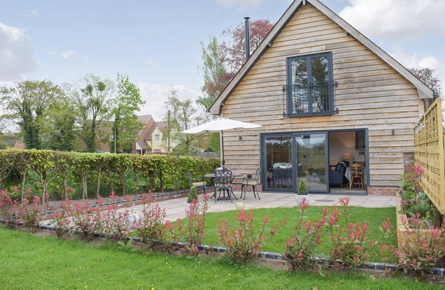 Property set in the beautiful Herefordshire countryside with lovely views to enjoy.