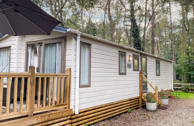 2 bedroom accommodation in Kelling Heath