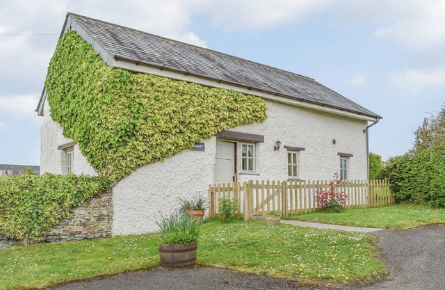 2 bedroom accommodation in Marhamchurch, near Bude