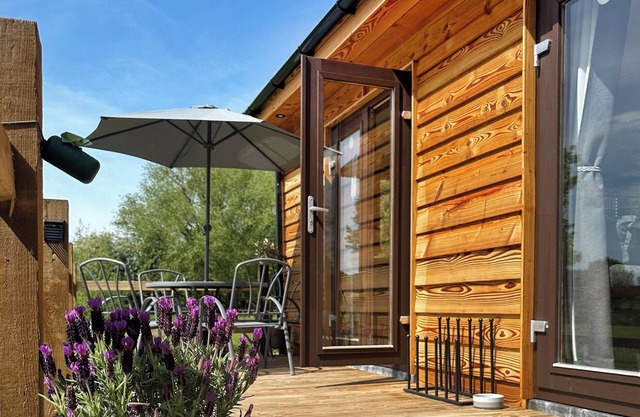 2 bedroom accommodation in Little Witley, near Worcester