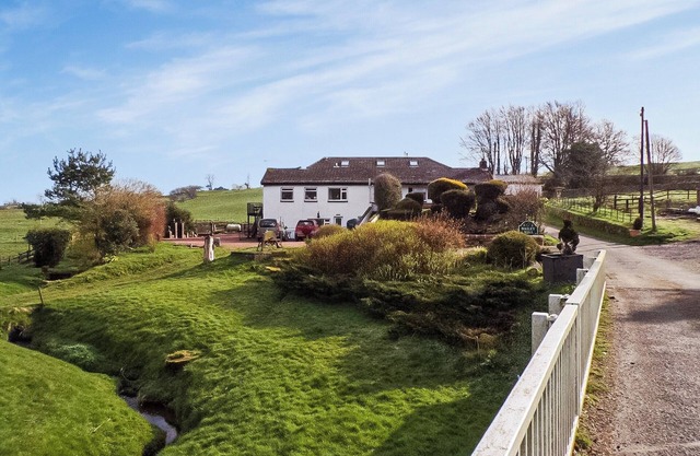 A comfortable first floor Apartment with private balcony enjoying wonderful country views.