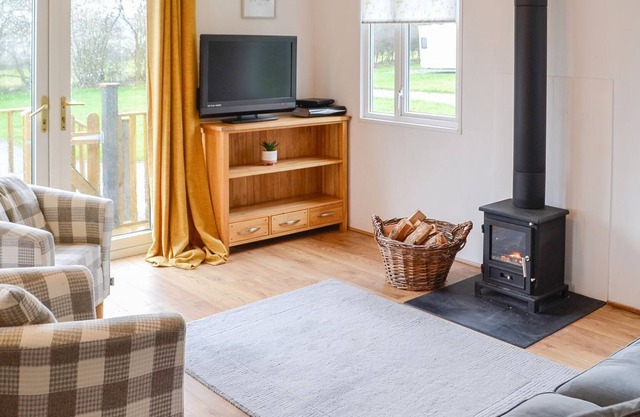 2 bedroom accommodation in Aston on Clun, near Craven Arms