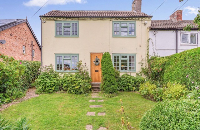 2 bedroom accommodation in Thornton-le-Moor, near Northallerton