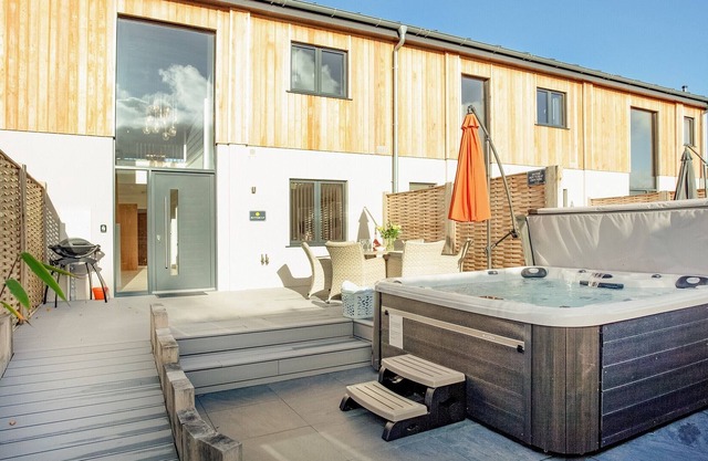 2 bedroom accommodation in Over Stowey, near Bridgwater