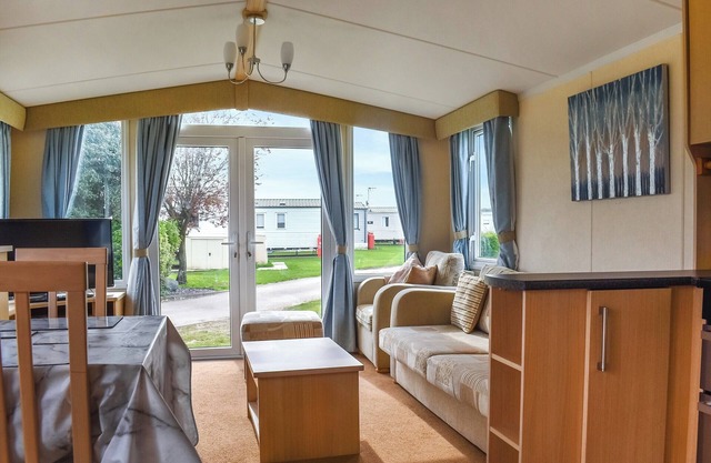 2 bedroom accommodation in Dovercourt