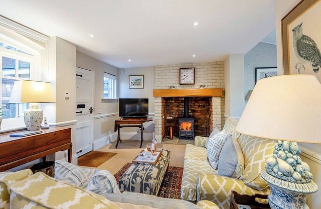 2 bedroom accommodation in Edenbridge