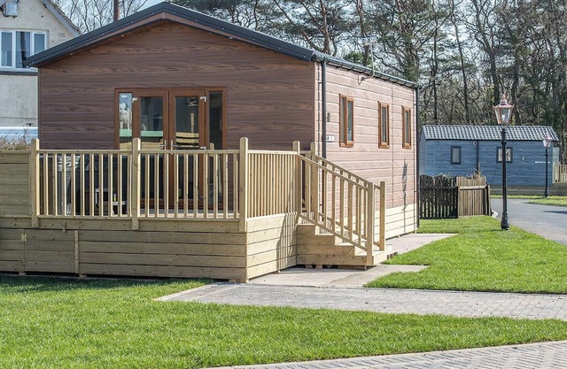 Ballard pods 3 & 4 – sleeps 6 (with sofa bed)