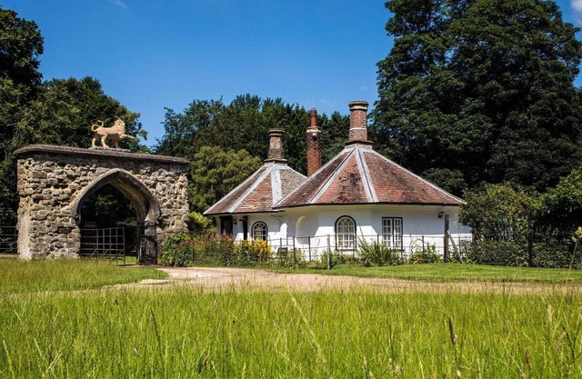 Watch the deer roam across the park from nearly every window of this luxury accommodation.