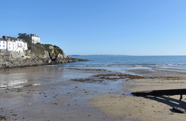 2 bedroom accommodation in Portmellon Cove