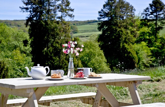 A two-bedroom eco-lodge with wood burner in peaceful surroundings of the North Devon countryside.