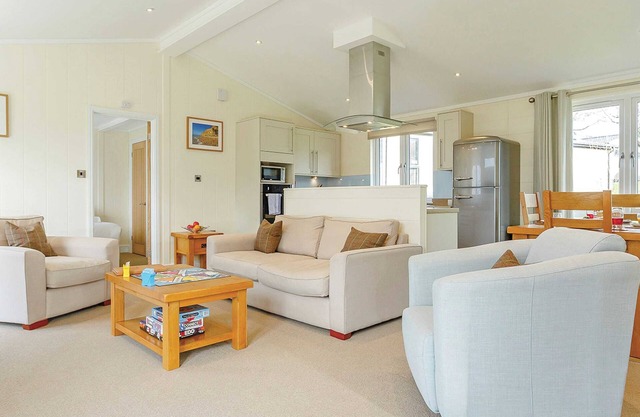 2 bedroom accommodation in Axminster