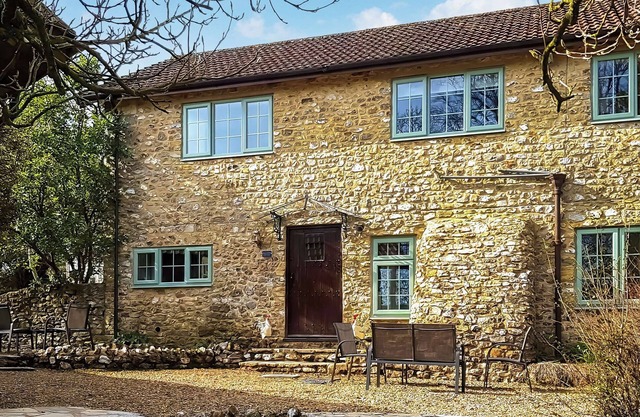 2 bedroom accommodation in Membury, near Axminster