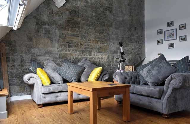 2 bedroom accommodation in Criccieth