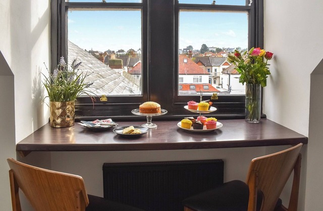 2 bedroom accommodation in Herne Bay