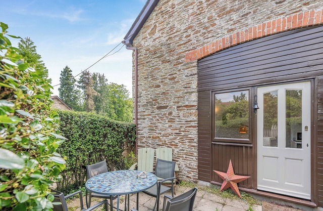 2 bedroom accommodation in Ivybridge