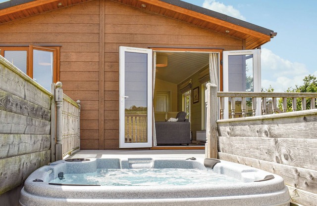 We just love the peaceful setting of this wonderful lodge which has its own private hot tub.