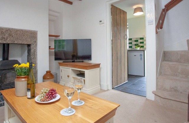 2 bedroom accommodation in Tavistock
