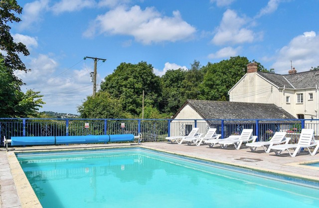 2 bedroom accommodation in Bideford