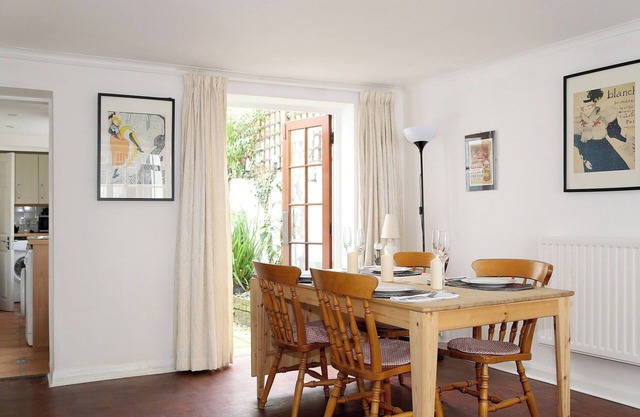 2 bedroom accommodation in Brighton