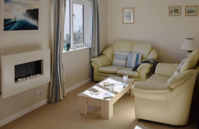 2 bedroom accommodation in Falmouth