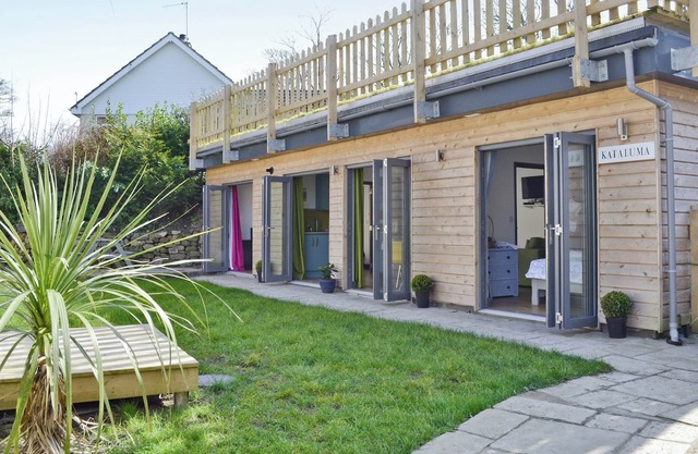 2 bedroom accommodation in Praa Sands, near Penzance