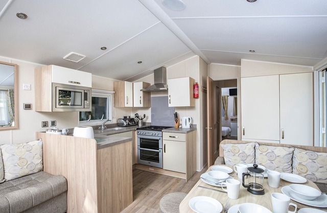 2 bedroom accommodation in Polperro