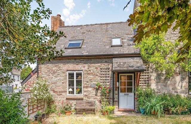 A lovely cottage full of character and charm, located in the heart of Talgarth market town.