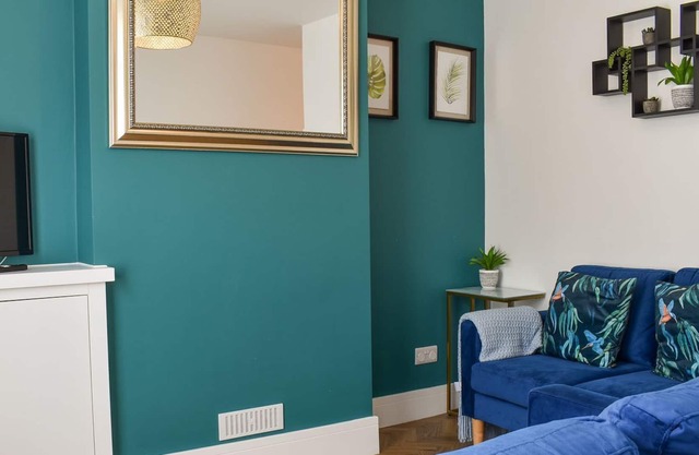 2 bedroom accommodation in Worthing, near Arundel