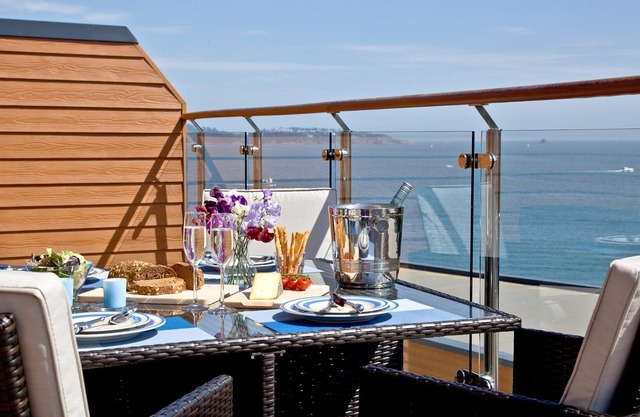 2 bedroom accommodation in Brixham